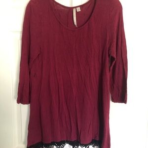 LC Lauren Conrad Burgundy Tunic